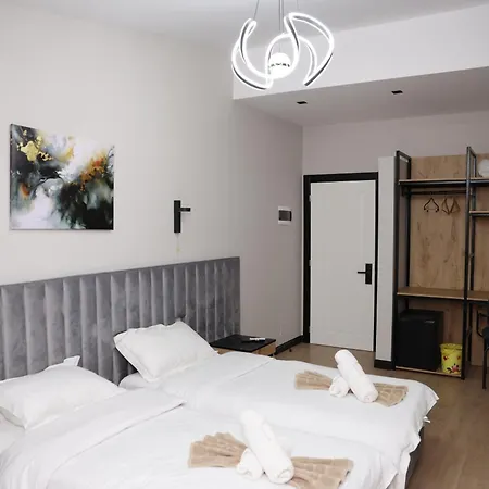 ホテル Kremelo ベラト