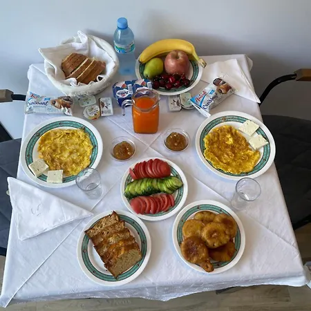 Kremelo Otel Berat