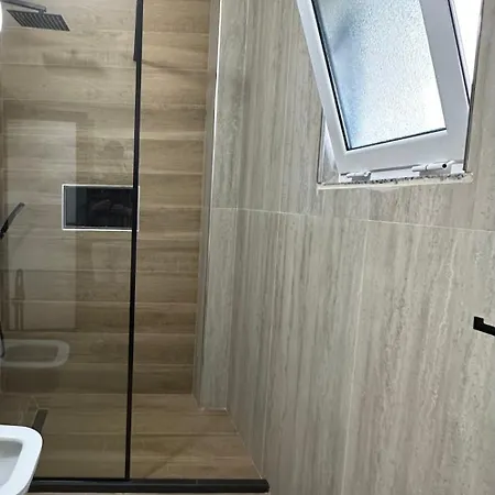 Otel Kremelo *